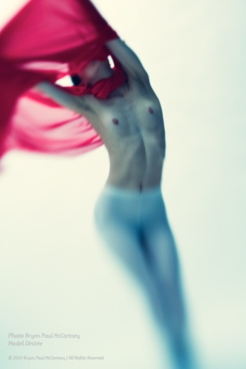 nunununono:  Red