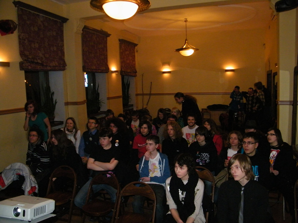 Ponymeet in Wrocław, 4 II 2012. 50 bronies and conference hall. Frickin&rsquo;