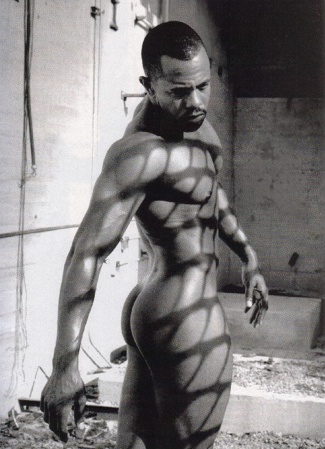 strippedsoul:  cosmicblackdick:  Rockman Dunbar Nude 1  LORD he been fine all his damn life 