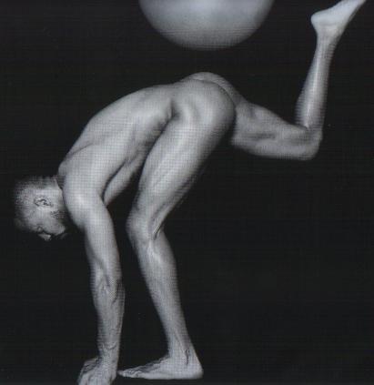 strippedsoul:  cosmicblackdick:  Rockman Dunbar Nude 1  LORD he been fine all his damn life 