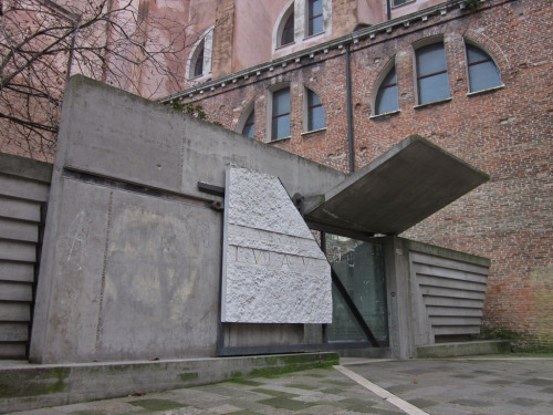 Sede Tolentini, Università IUAV di Venezia, Venice, view of the entrance, project by Carlo Scarpa, S