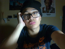 simpleknop:  jdccortez:  Can i have a kiss?:$  May i kiss you ?