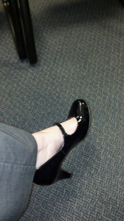 rebeccaammon:  Short heeled Mary Jane’s today @bplshoes