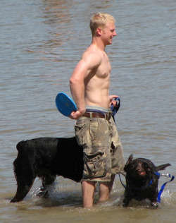 if that&rsquo;s a chocolate lab in from of him, what the hell is behind him?!?!  is that a deer?