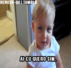Aquele momento em que você está comendo e oferece para a visita e ela nao aceita, então você oferece denovo: