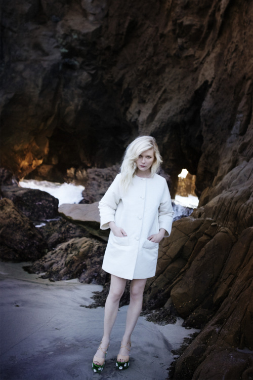 thepyramids:  Kirsten Dunst shot by Yelena Yemchuk for the February 2012 issue of Vogue Italia. 