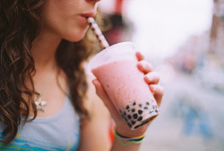 confessionsthroughsilence:  bubble teaaa♥