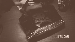  Behind the line - Avril’s inspiration  » for Justfab.com (X) 