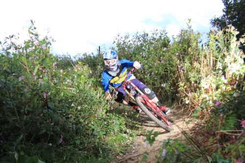 phantomflapper: Rider - Eli Kay. A photo taken at a local trail of Eli pinning this corner on his Mo