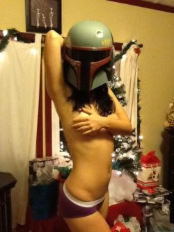 sluttystormtroopers:  Happy Valentine’s Day, or Merry Christmas, or whatever… 