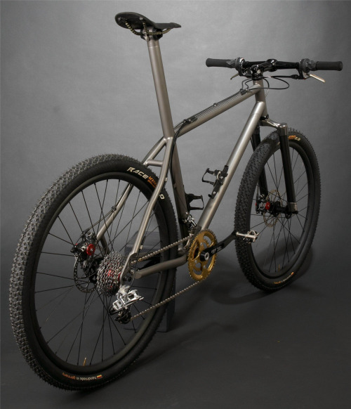 chirosangaku:  Culture Cycles - Amaro Bikes: Cardinale