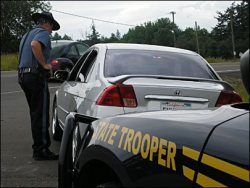 kevin-holmes:  found this quite funny. GOOD A Bend ,Oregon policeman had a perfect spot to watch for speeders, but wasn’t getting many. Then he discovered the problem—a 12-year-old boy was standing up the road with a hand painted sign, which read