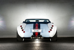 automotivated:  Wiesmann MF3 Final Edition (by StephenHall)  I&rsquo;d so want this car. **Follow for more great pics** cwwaos.tumblr.com