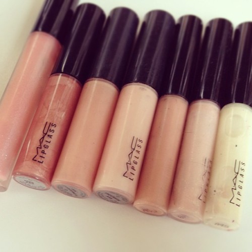 i really like my nude pinks #makeup #mac #lipgloss (Taken with instagram)