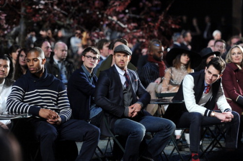 derriuspierre:   New York Giants wide receiver Victor Cruz , actor Kellen Lutz and Singer Gabe Saporta attend Tommy Hilfiger Presents Fall 2012 Men’s Collection show during Mercedes-Benz Fashion Week at Park Avenue Armory on February 10, 2012 in New