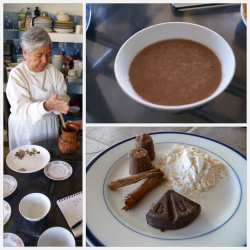 thinkmexican:  Atole de Champurrado Para el frío, no hay nada como un rico y calientito champurrado. ¡Buen Procecho! When the weather is cold, there’s nothing like a rich, warm champurrado. Enjoy! Fotos vía / Photos via xoxoryan 