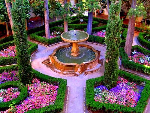 bluepueblo:  La Alhambra Gardens, Granada, Spain  photo via longlive 