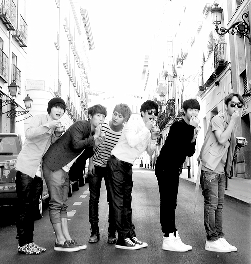 B2ST ♔