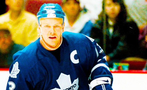 theyslayedthedragon:  the leafs honour mats sundin 
