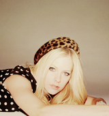 sydnielavigne:  2006, Nylon. 