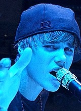 justin-kidrauhl:  Justin Bieber won awards , performed at madison square garden and