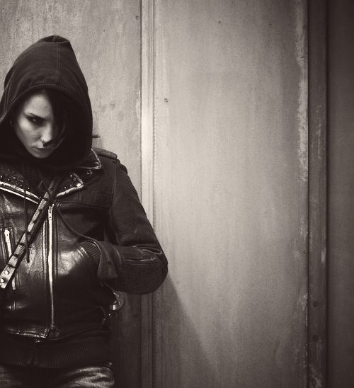 noomirapace-blog:  “Normally seven minutes of another person’s company was enough
