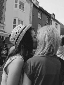 lipsticklesbians.tumblr.com post 17605652340