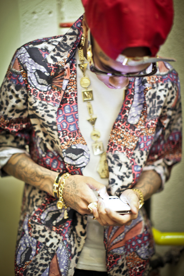 treysongzjunkiie:  “Bouncing on my dick” video shoot ! 