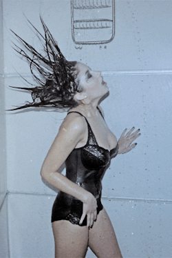 dstokephoto:  3D: Demi O’Neal in the Shower