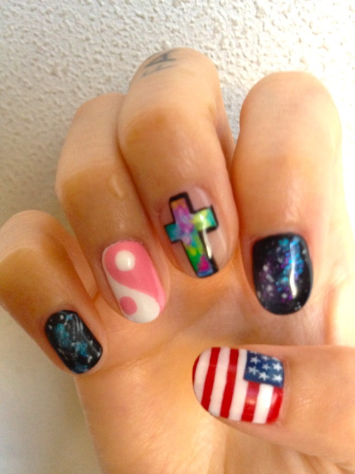 erikonakao-tokyo:  my nail<3 nail by Discohttp://ameblo.jp/nagicoco/http://disco-nail.tumblr.com/ 