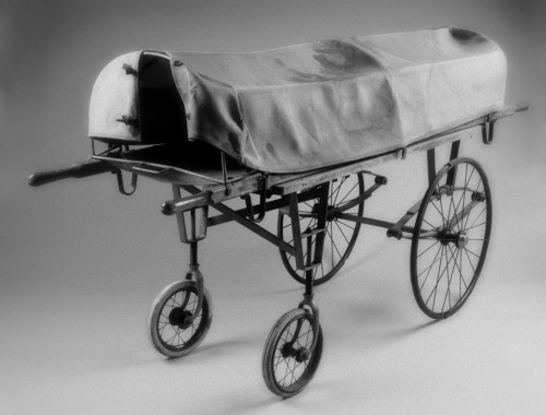 Covered mortuary trolley, England, 1895-1905.