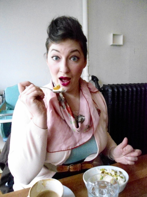 ashleyaron:  Fatshion February Day 11: Brunching With Babes Edition Today my friend, Lincoln, called