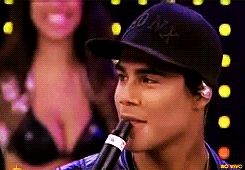  FOREVER REBLOG 