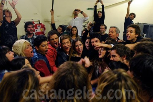 salvame-del-hastio:  Por lo ultimo Gran Rex de los Casi Angeles !