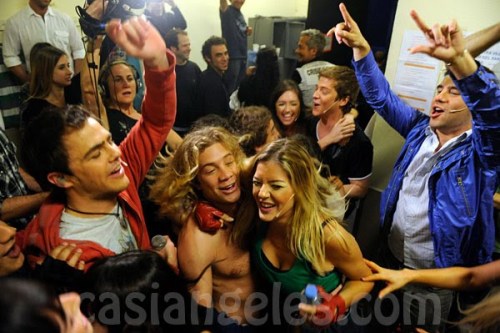 salvame-del-hastio:  Por lo ultimo Gran Rex de los Casi Angeles !