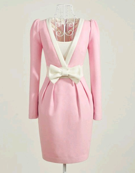 moiraimoirai:  This cute pink dress is a size medium and priced at $29.50 plus an additional 15% off