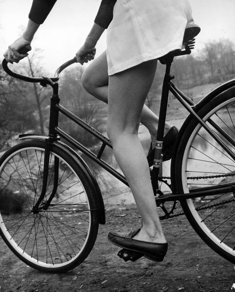 etoystk: Chicks and Bikes - (不明なタイトル)