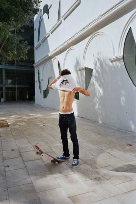newagestreetfashion:  click for more ART-/FASHION-/SHOE- &amp; STREETSTYLEPICTURES