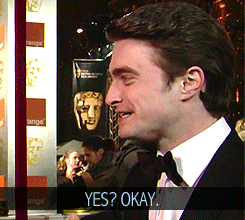 takeallyourpictures:(x)This pretty much sums how I would react/my excitement if I ever met a muppet.