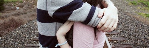 triunf0:   Dá uma risadinha, um abraço e diz que me ama. Emicida  