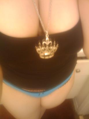 Porn photo diaryofasexualdeviant:  Bcuz im the queen