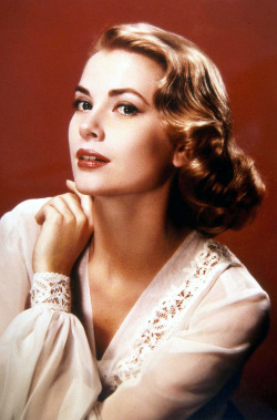 vintage-scene:  Grace Kelly