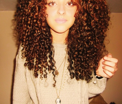 typical-barbiex3:  her hair ♥   Why cant i have hair like this?!?!?!