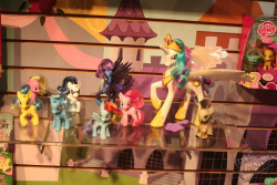 toolascanvascorner:  toliveistodieomgcake:  HD PHOTOS! EDIT:  Also note there are two versions of the CMC being released.   A regular set, and what looks like a wedding/flower-girl themed pearly set. And all the ponies to the left of pinkie pie (including