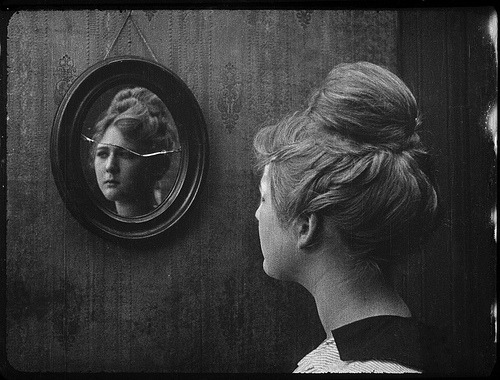 ilikeoldthings:Mary MacLaren in “Shoes” 1916, a film by Lois Weber