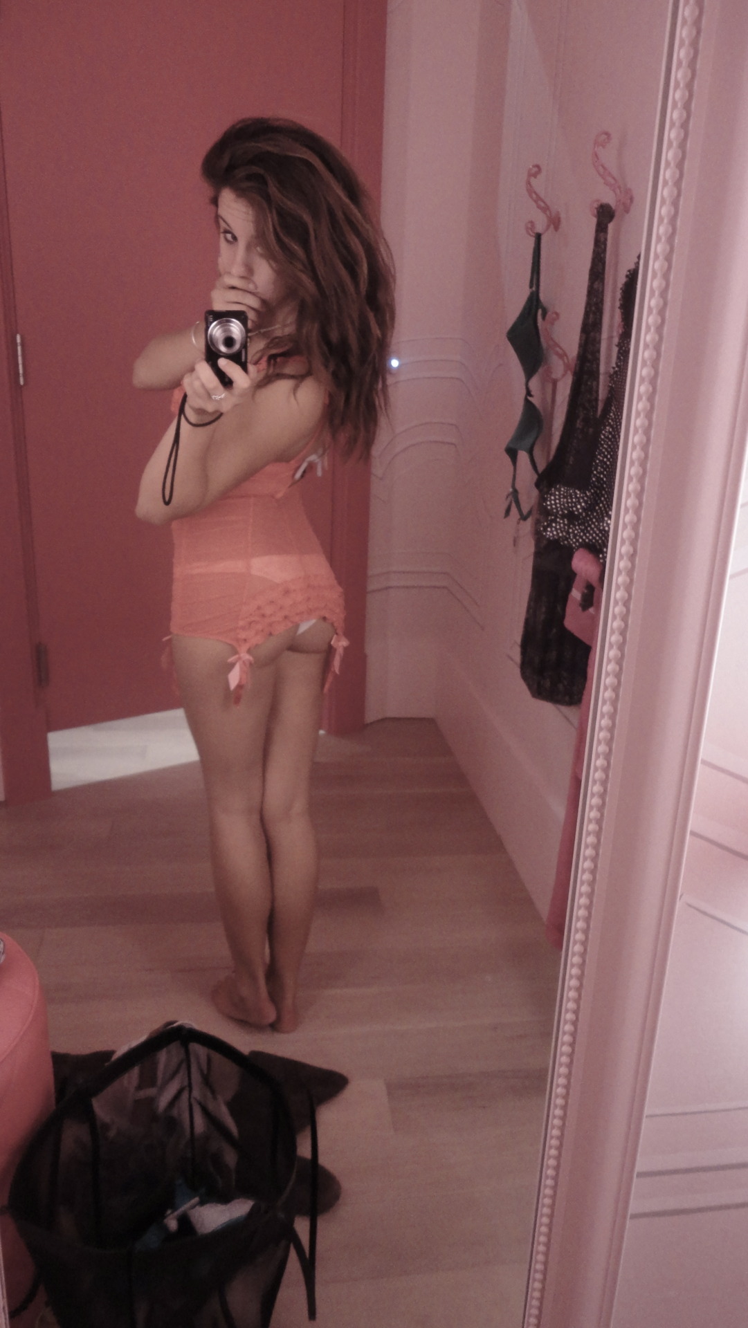 t-i-lt:  Playing dress up at VS…adorbs, right?   Send in submissions!mostlyamateurs@yahoo.comSnapchat