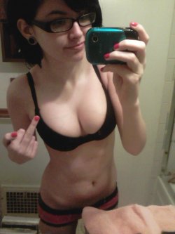 thegirlcrushing:  fuck valentines day it’s topless tuesday! Submitted by http://infinityonhyrule.tumblr.com/ I LOVE HER 