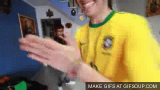 Reblog e descubra porque as moscas esfregam as patas 