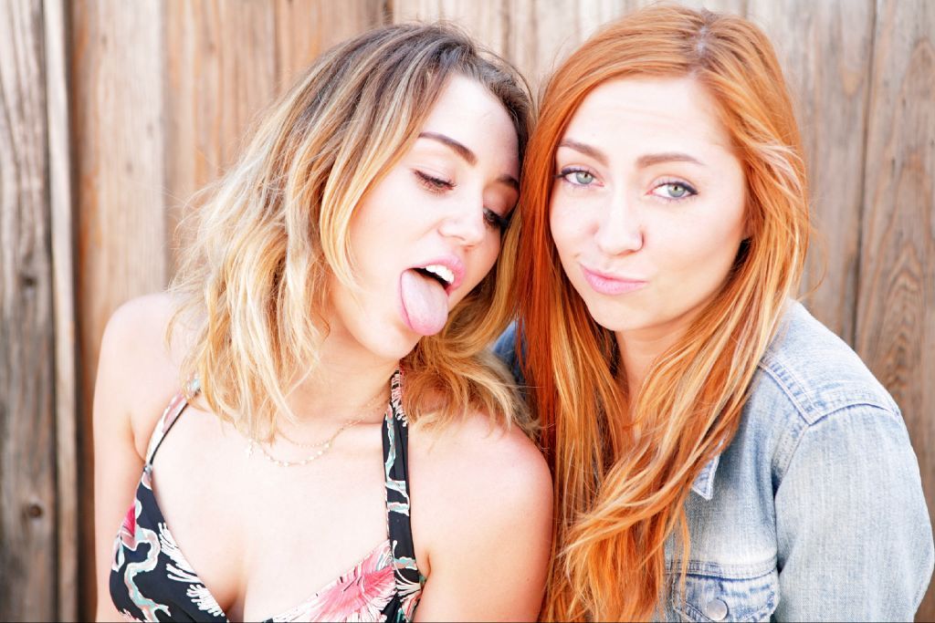 Miley &amp; Brandi Cyrus. ♥