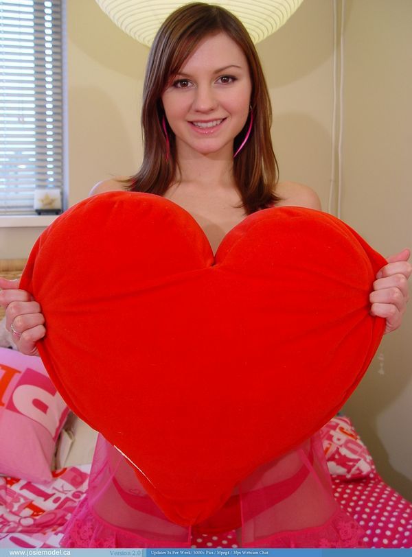 Josiemodel.ca ♥  Happy Valentine&rsquo;s Day. ♥  http://ilovejosie.pornblogspace.com/josie-valentines-day-hotness.html